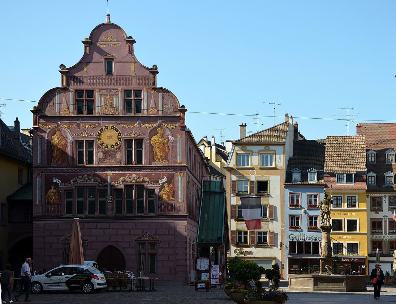 L'hôtel de ville sur la place de la Réunion à Mulhouse