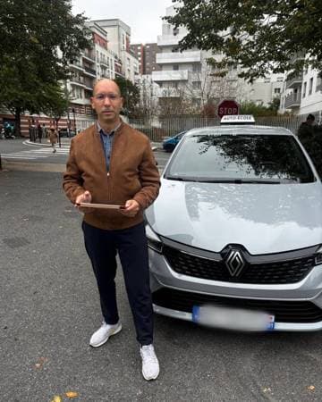 Ammar, enseignant de conduite à Évry-Courcouronnes